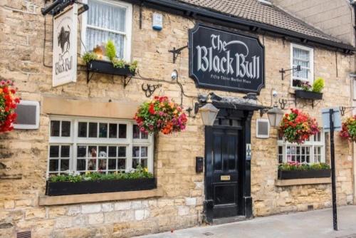 Large 4 Bedroom Home In Boston Spa Village In-Between York, Harrogate And Leeds, Sleeps 9 エクステリア 写真