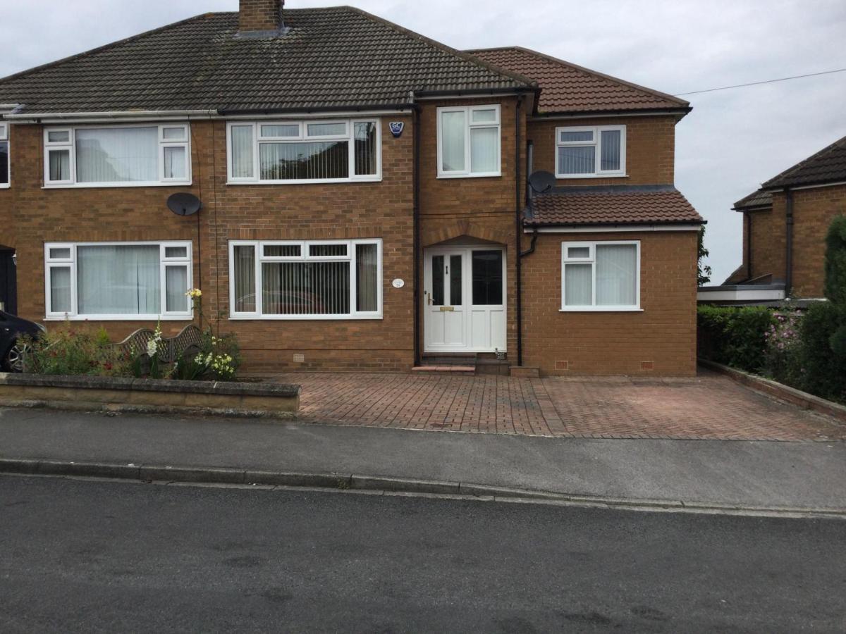 Large 4 Bedroom Home In Boston Spa Village In-Between York, Harrogate And Leeds, Sleeps 9 エクステリア 写真