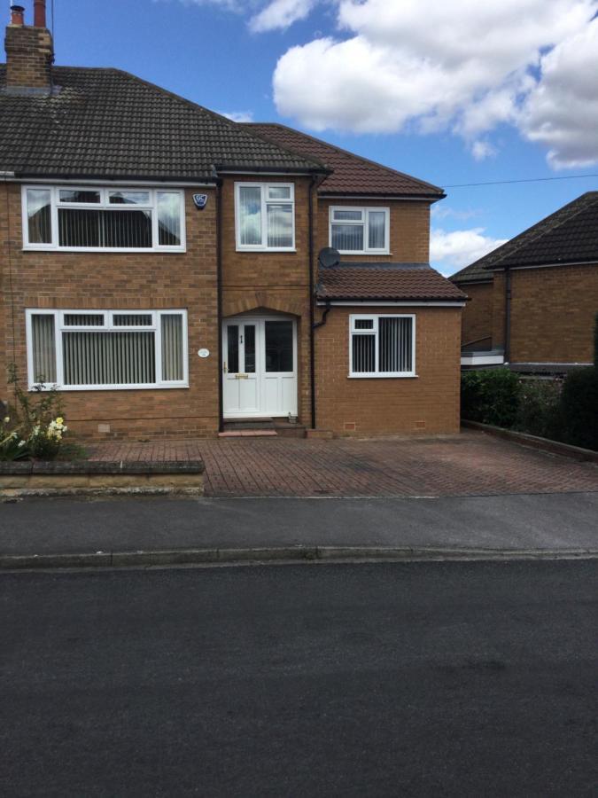 Large 4 Bedroom Home In Boston Spa Village In-Between York, Harrogate And Leeds, Sleeps 9 エクステリア 写真